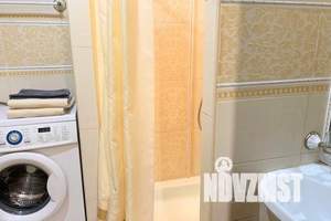 2-к квартира, посуточно, 45м2, 1/1 этаж