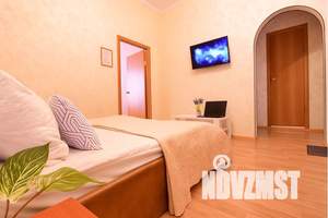 2-к квартира, посуточно, 52м2, 4/17 этаж