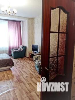 1-к квартира, посуточно, 42м2, 5/5 этаж