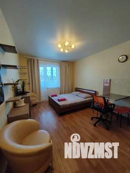 1-к квартира, посуточно, 35м2, 10/17 этаж