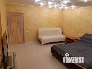1-к квартира, посуточно, 120м2, 1/1 этаж