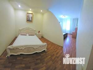 2-к квартира, посуточно, 65м2, 7/17 этаж