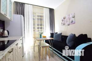 2-к квартира, посуточно, 52м2, 15/17 этаж