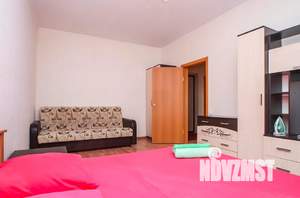 1-к квартира, посуточно, 50м2, 1/1 этаж