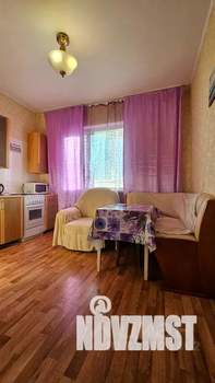 1-к квартира, посуточно, 38м2, 2/17 этаж