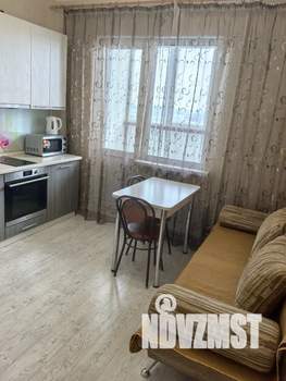 1-к квартира, посуточно, 42м2, 12/17 этаж