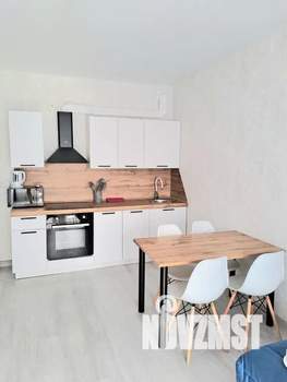 1-к квартира, посуточно, 40м2, 10/18 этаж