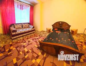 1-к квартира, посуточно, 403м2, 2/5 этаж