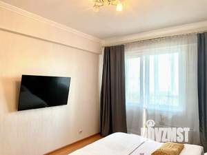 Студия квартира, посуточно, 33м2, 17/17 этаж
