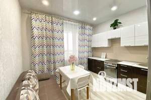 1-к квартира, посуточно, 42м2, 20/25 этаж