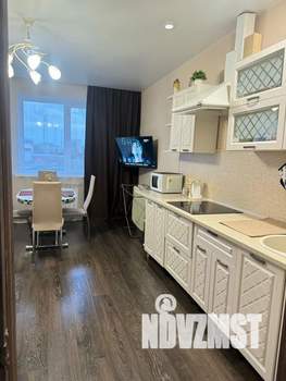 1-к квартира, посуточно, 42м2, 2/17 этаж