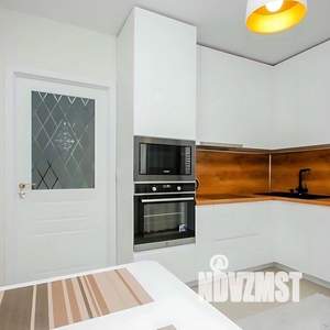 1-к квартира, посуточно, 43м2, 1/1 этаж