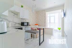 1-к квартира, посуточно, 42м2, 1/1 этаж