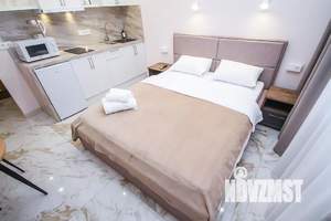Студия квартира, посуточно, 25м2, 1/18 этаж