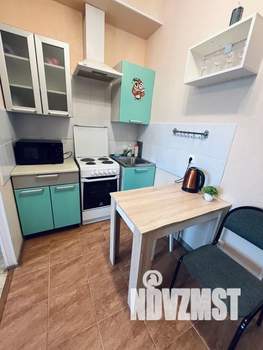 Студия квартира, посуточно, 28м2, 3/17 этаж