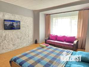 1-к квартира, посуточно, 46м2, 6/9 этаж