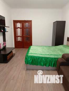 1-к квартира, посуточно, 38м2, 6/10 этаж