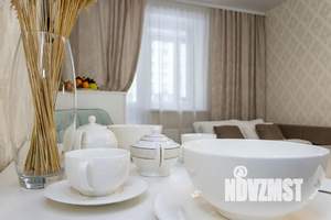 Студия квартира, посуточно, 30м2, 1/9 этаж