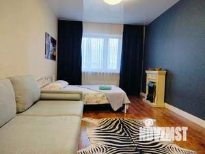 2-к квартира, посуточно, 76м2, 15/17 этаж