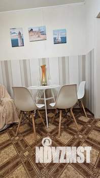 1-к квартира, посуточно, 40м2, 6/9 этаж