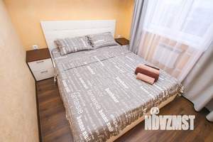 2-к квартира, посуточно, 52м2, 1/1 этаж