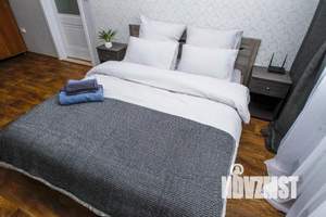 1-к квартира, посуточно, 42м2, 1/1 этаж