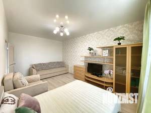 1-к квартира, посуточно, 40м2, 20/25 этаж