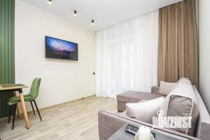 1-к квартира, посуточно, 42м2, 3/8 этаж
