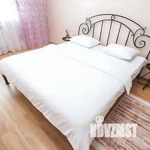 1-к квартира, посуточно, 43м2, 1/1 этаж