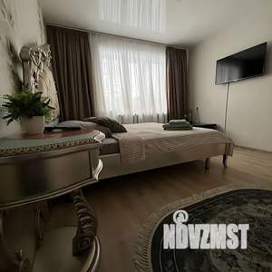 1-к квартира, посуточно, 40м2, 3/5 этаж