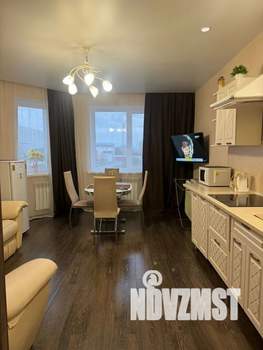 1-к квартира, посуточно, 42м2, 2/17 этаж