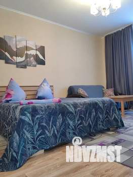 1-к квартира, посуточно, 43м2, 1/20 этаж