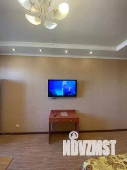 Студия квартира, посуточно, 35м2, 17/17 этаж