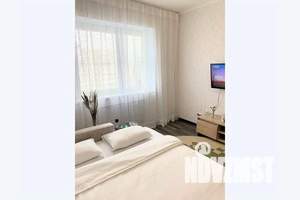 1-к квартира, посуточно, 42м2, 9/17 этаж