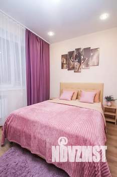 2-к квартира, посуточно, 45м2, 3/22 этаж