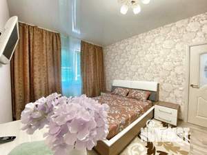 1-к квартира, посуточно, 44м2, 1/1 этаж