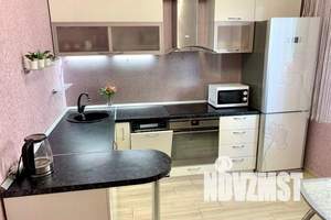 1-к квартира, посуточно, 42м2, 8/17 этаж