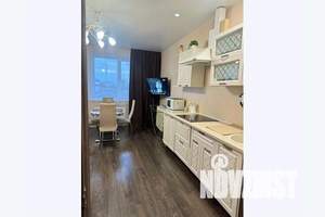 1-к квартира, посуточно, 42м2, 2/17 этаж