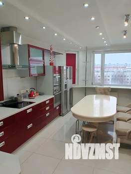 3-к квартира, посуточно, 120м2, 6/9 этаж