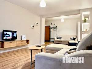 2-к квартира, посуточно, 77м2, 2/9 этаж