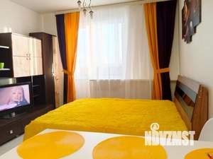 Студия квартира, посуточно, 35м2, 17/17 этаж