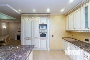 3-к квартира, на длительный срок, 101м2, 5/5 этаж