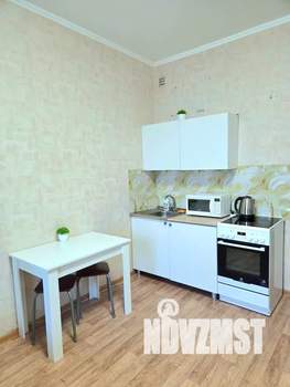 Студия квартира, посуточно, 33м2, 6/18 этаж