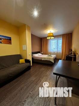 Студия квартира, посуточно, 30м2, 1/17 этаж