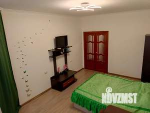 1-к квартира, посуточно, 38м2, 6/10 этаж