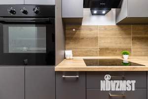 1-к квартира, посуточно, 40м2, 11/16 этаж