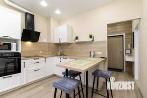 1-к квартира, посуточно, 37м2, 17/25 этаж