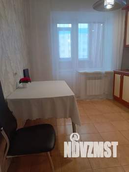 1-к квартира, посуточно, 38м2, 6/10 этаж