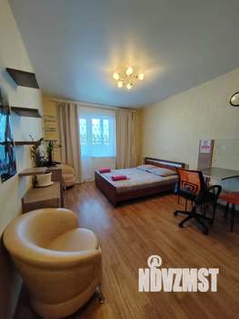 1-к квартира, посуточно, 35м2, 10/17 этаж