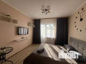 Студия квартира, посуточно, 28м2, 3/17 этаж